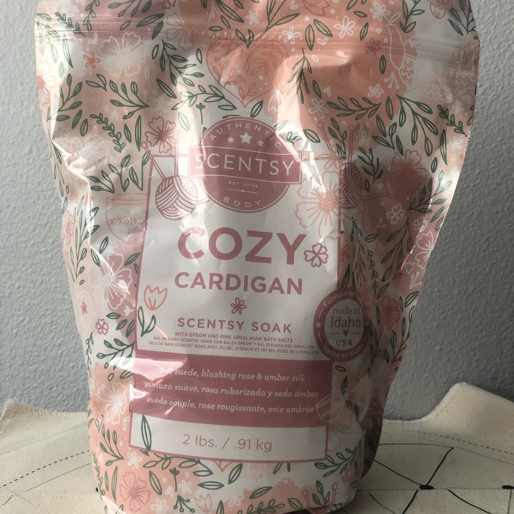 NEW Scentsy Soak